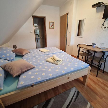 House Luketić Hotell Rastovača Eksteriør bilde