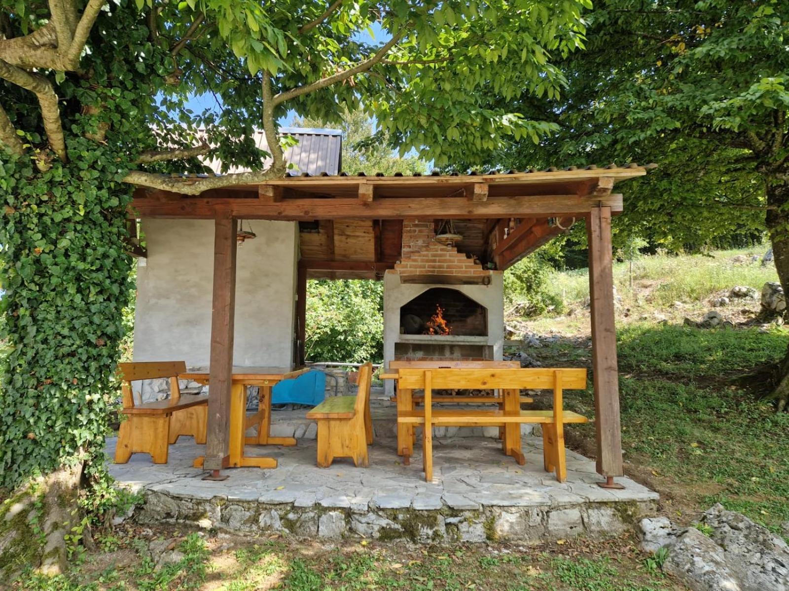 House Luketić Hotell Rastovača Eksteriør bilde