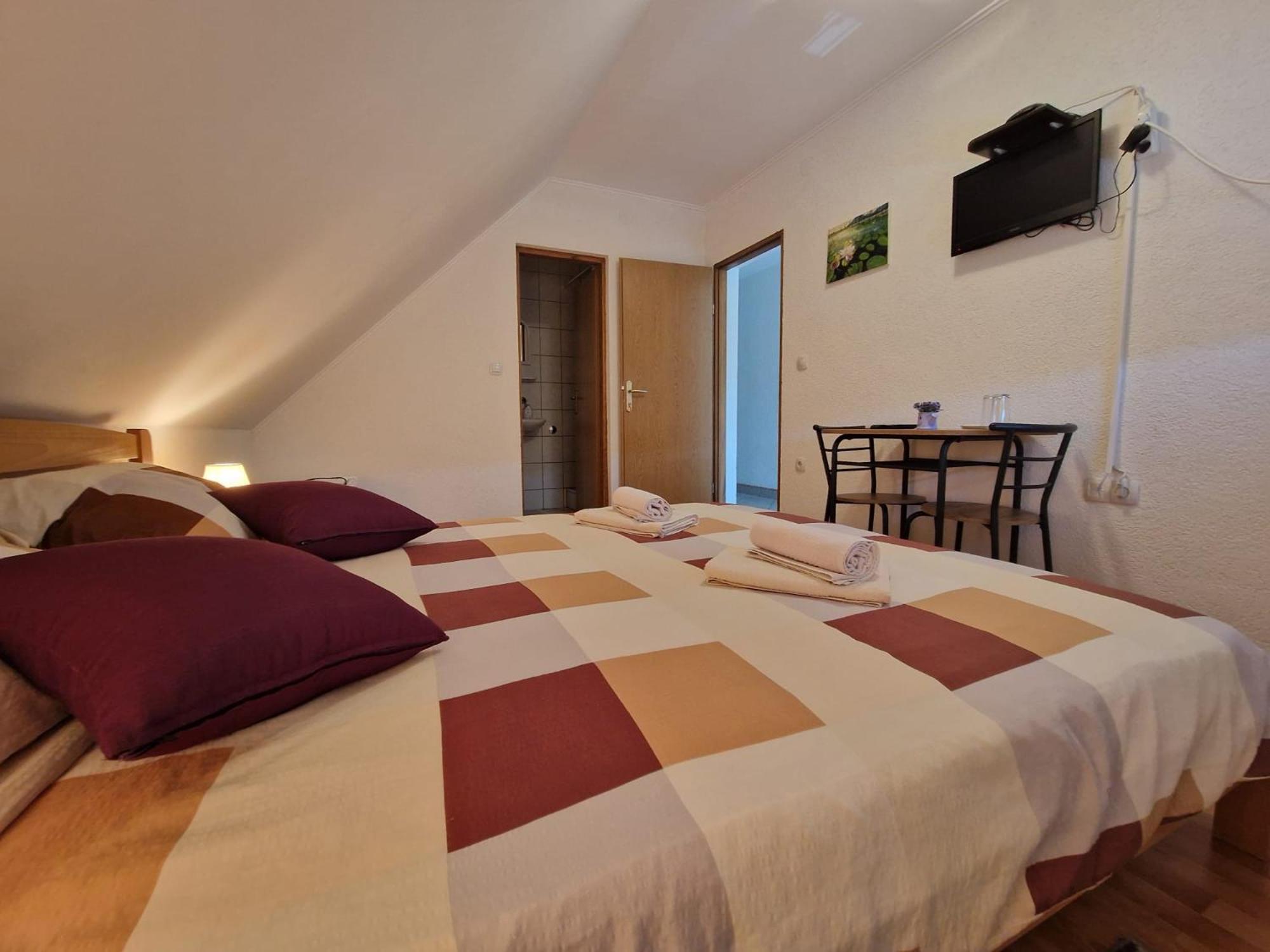 House Luketić Hotell Rastovača Eksteriør bilde
