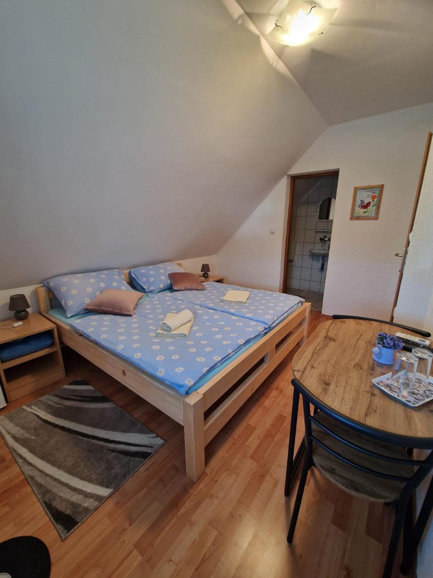 House Luketić Hotell Rastovača Eksteriør bilde