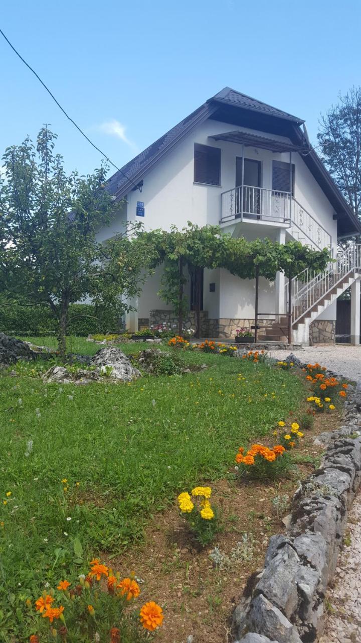 House Luketić Hotell Rastovača Eksteriør bilde